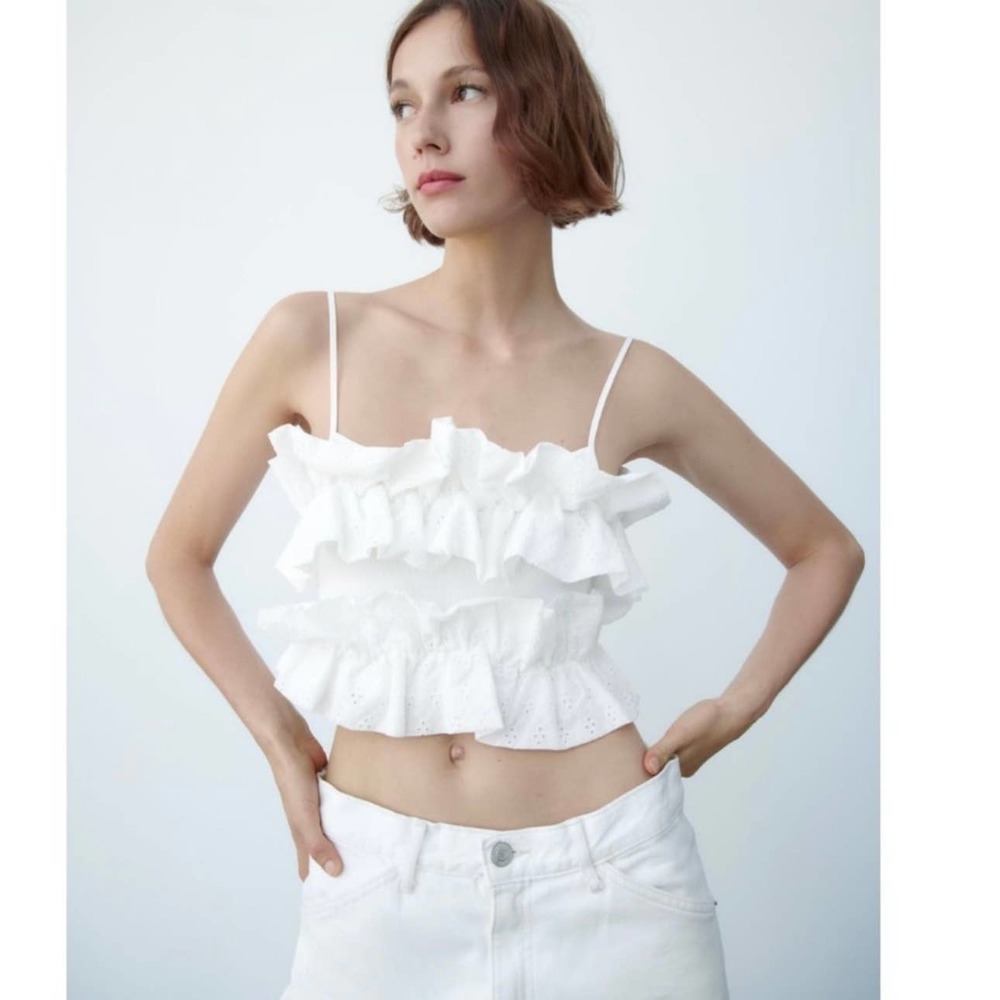 NWT ZARA White Eyelet Ruffle Crop Top Size Large‎